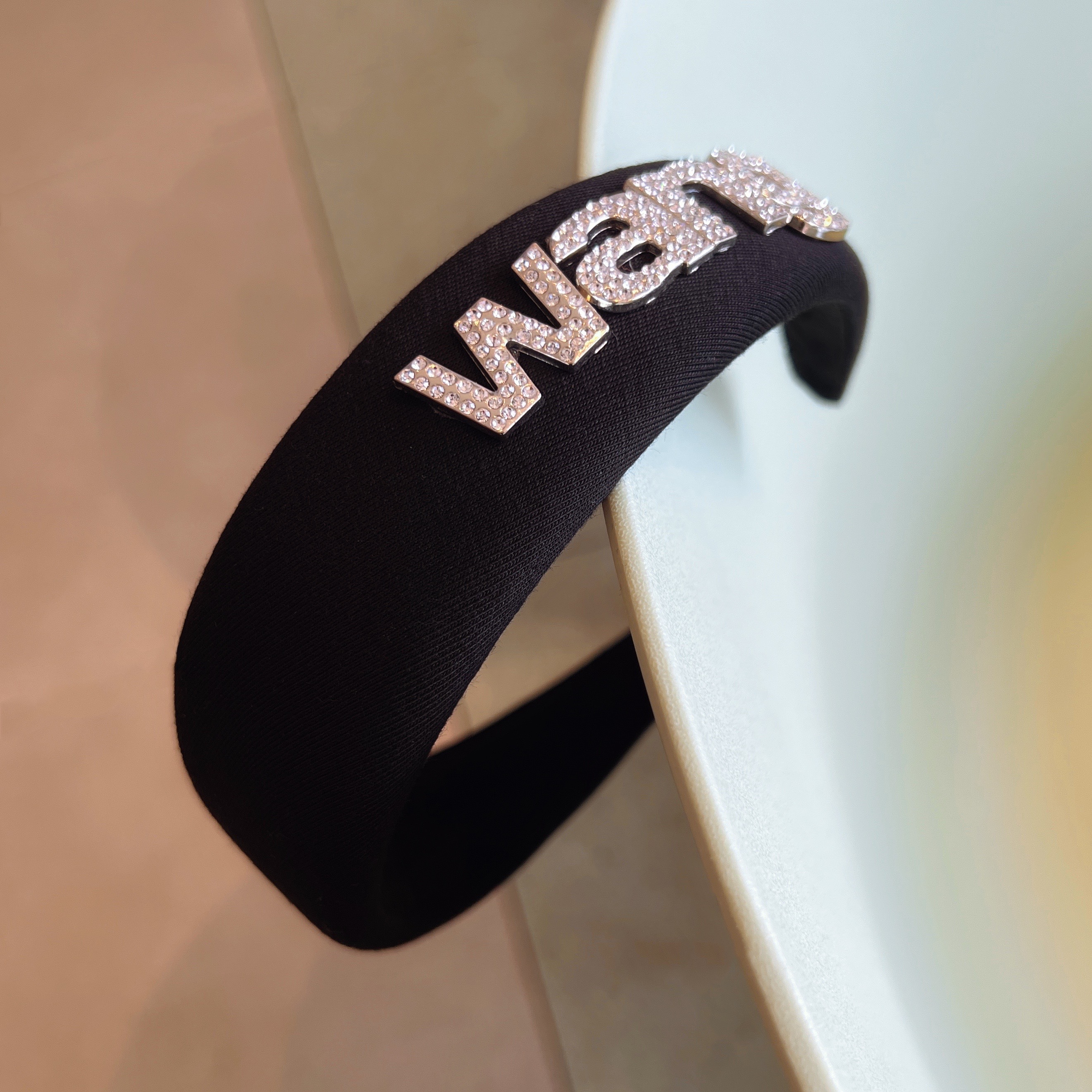 发箍金属字母高级感宽边高颅顶