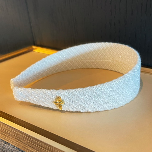 刘亦菲白色宽版发箍蜜蜂奢品