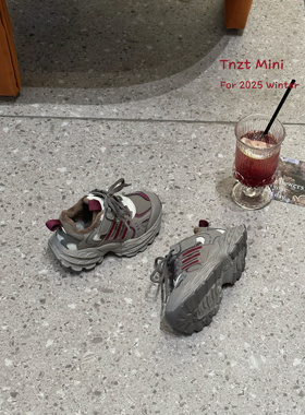 童年主题2025新款运动鞋男童鞋子女童老爹鞋学生跑步鞋BTB68561