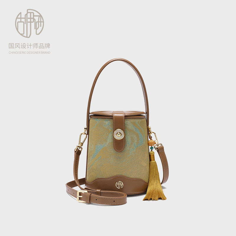 【宝藏品牌】中国风提花水桶包
