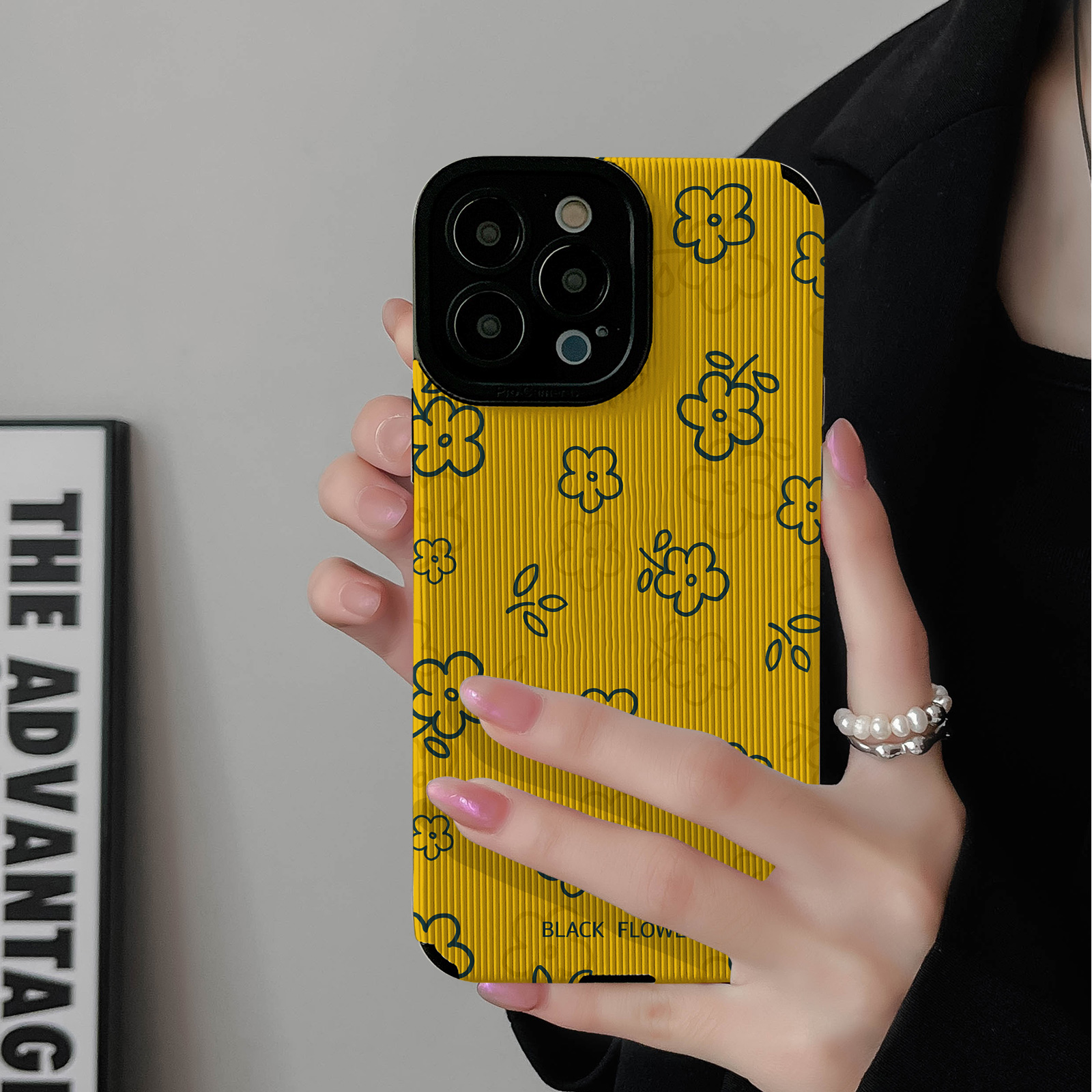 初绽适用红米NOTE14proplus手机壳12时尚10青春9情侣note8pro竖条纹黄底英文花朵小众皮质软全包时尚潮保护套