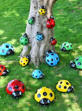 户外仿真动物摆件甲虫雕塑铁艺七星瓢虫装饰花园庭院篱笆墙面挂饰