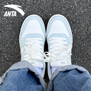 皮面舒适休闲学生小白鞋 蓝白拼色潮流运动鞋 女 女低帮时尚 安踏板鞋