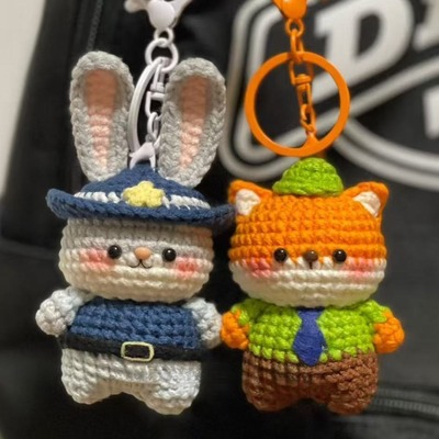 diy手工钩织毛线编织动物情侣玩偶钥匙扣朱迪尼克包包挂件送男友