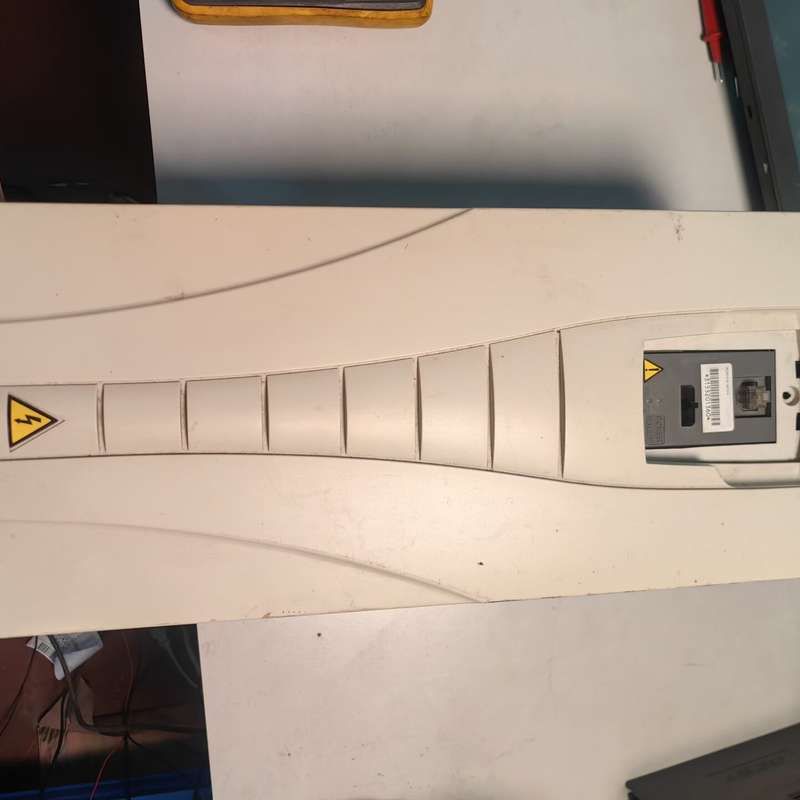 议价：ABB变频器ACS510-01-031A-4，15KW功率，