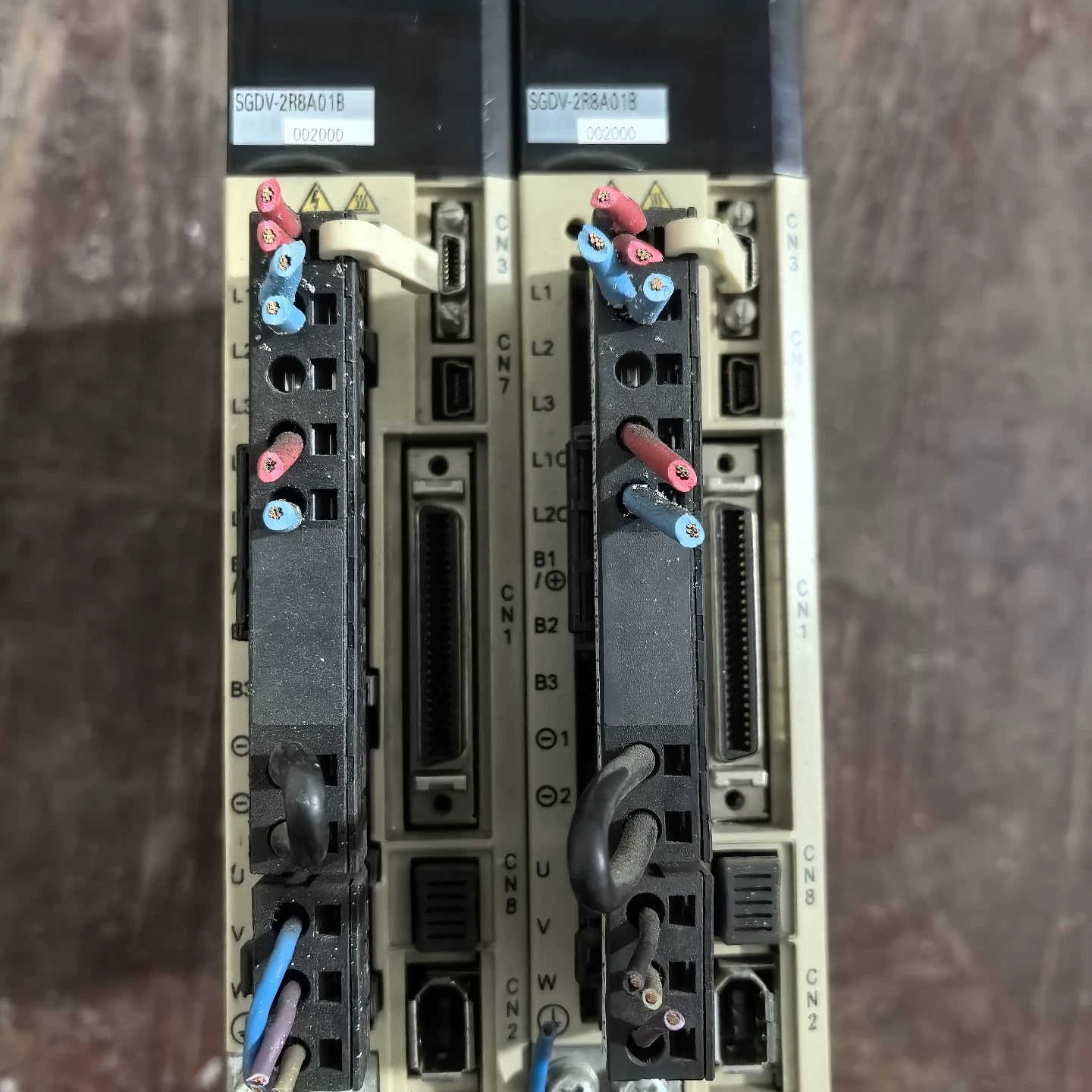 {议价}安川伺服驱动器，SGDV-2R8A01B002000，拆