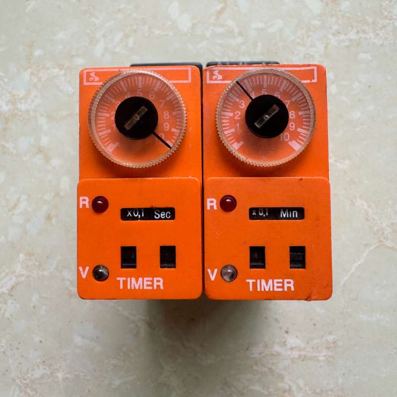 议价：法国Syrelec 时间继电器 BARU 110V 2只