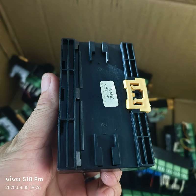 议价：斯帕克SIPAKE ST087传感器接线端子台，成色如图