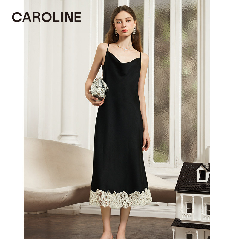 卡洛琳CAROLINE连衣裙