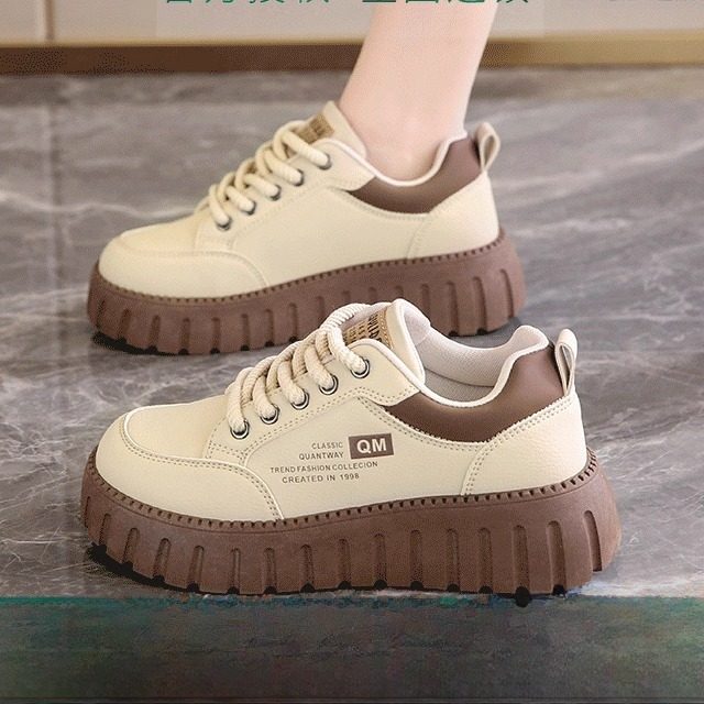 2025秋季新款防滑轻便多功能厚底女式软底真皮厚底运动鞋广受欢迎