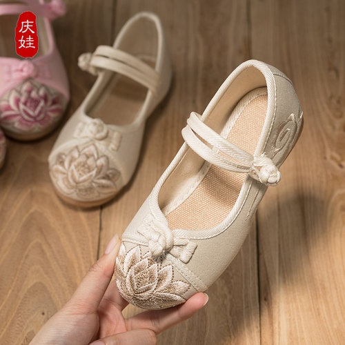 热销10000+女童汉服鞋绣花鞋