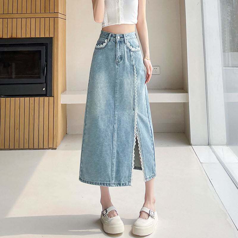 浅色牛仔半身裙女2026夏季今年超火蕾丝开叉高腰a字包臀过膝长裙