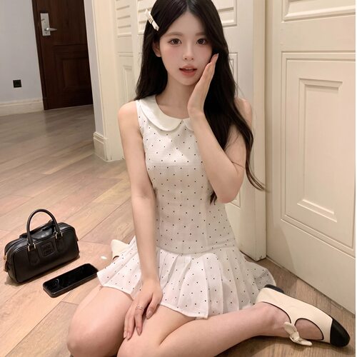 白色娃娃领波点连衣裙女2