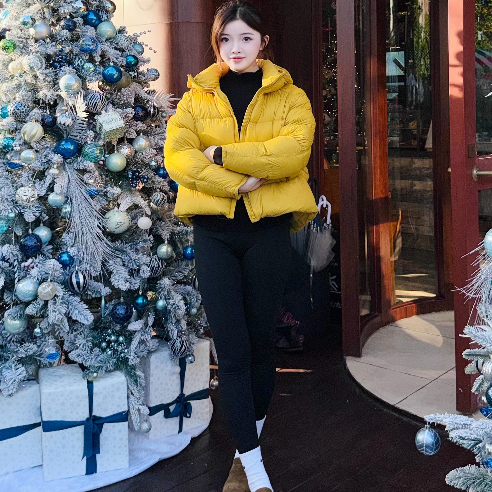 ShenFuRen沈夫人短款连帽羽绒服女冬季修身显瘦百搭外套90白鸭绒