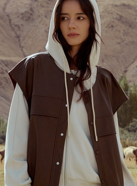 INGE 琥珀粽雾面皮革棉感落肩圆领按扣廓形弹力花苞马甲