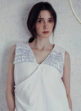 INGE 白色加密棉纱亲肤系带层次海浪边宽松无袖背心上衣