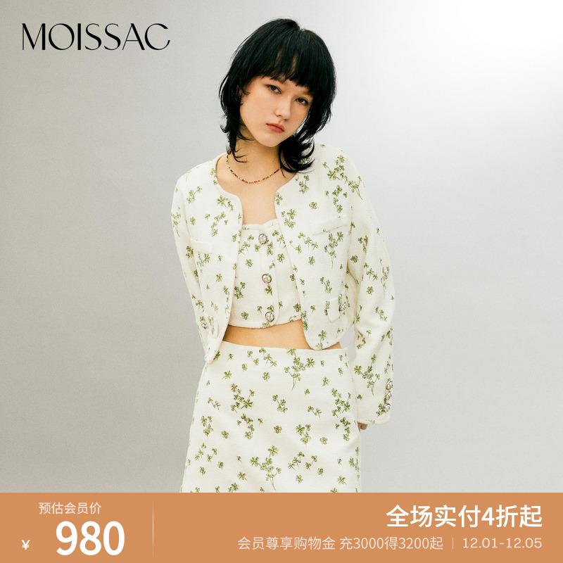 小香风圆领四叶草刺绣外套