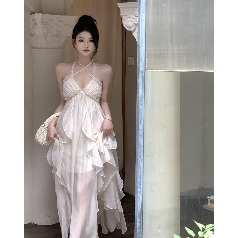 性感气质重工挂脖吊带连衣裙女夏季长裙白色露背海边度假沙滩裙子