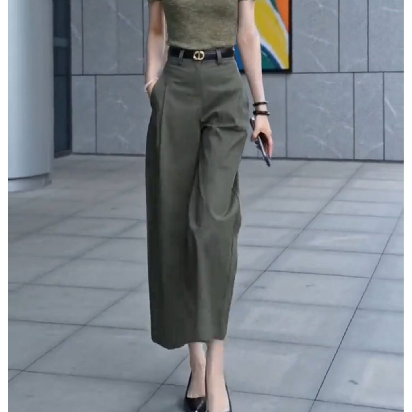 韩版军绿色窄版阔腿裤女春秋新款爆款高腰时尚显瘦百搭休闲直筒裤