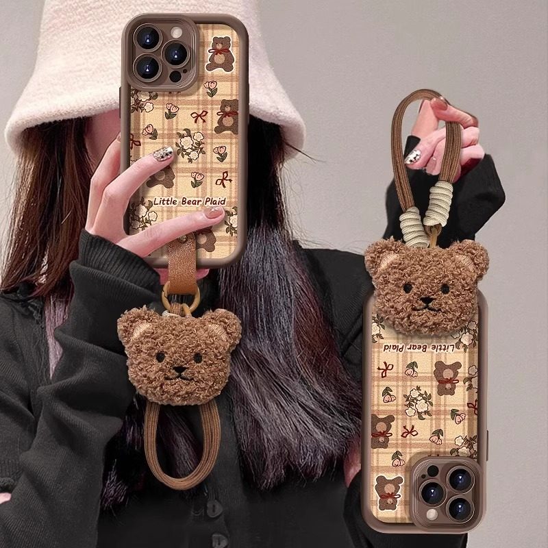 碎花小熊适用苹果16promax手机壳带挂绳女新款iPhone15plus秋冬可爱14pm高级感全包13防摔12小羊皮11趣味xs潮