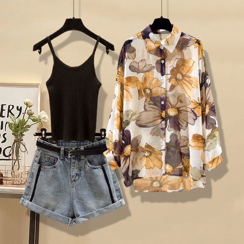 三件套女套装夏季2020新款防晒复古碎花衬衫+小吊带背心+牛仔短裤