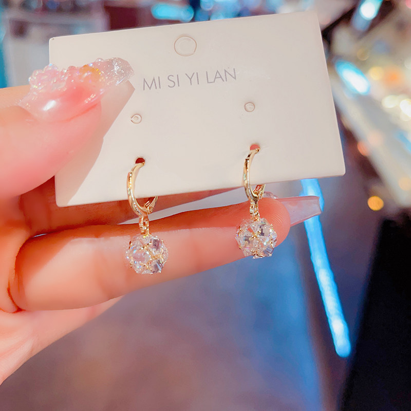 小巧精致锆石水钻球耳扣式耳环2025新款爆款简约时尚耳坠气质耳饰,饰品/流行首饰/时尚饰品新,耳环,淘宝优惠券,粉丝福利购,淘宝优惠卷