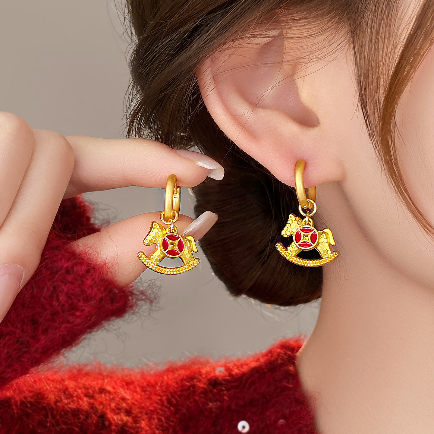 小马耳扣本命年红色新年适合过年的耳环女耳钉2026新款爆款高级感,饰品/流行首饰/时尚饰品新,耳环,淘宝优惠券,粉丝福利购,淘宝优惠卷