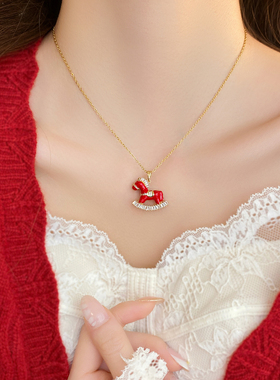 马上有钱马年小马短款毛衣链项链