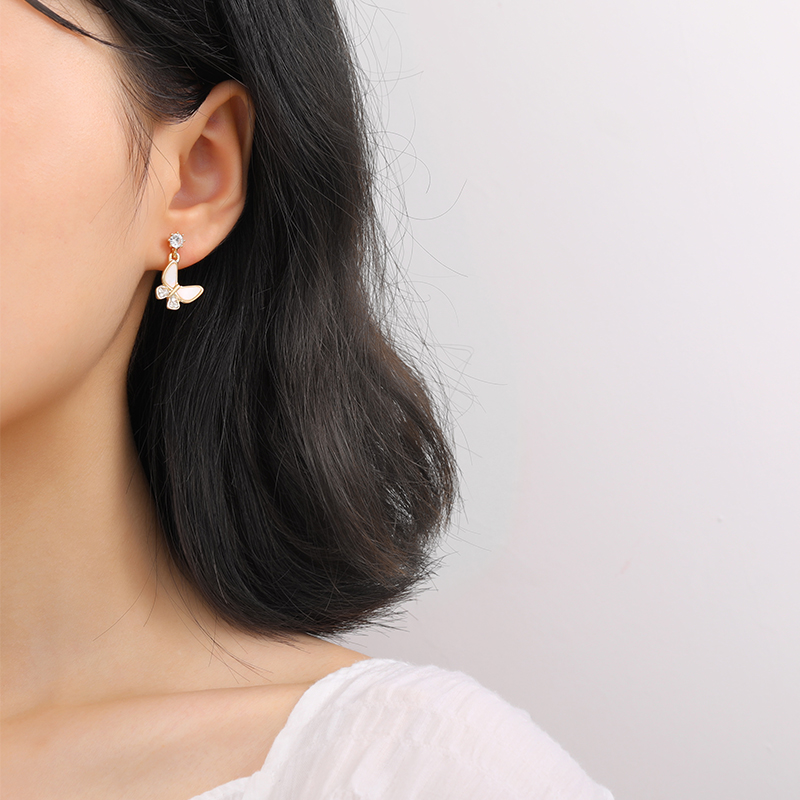 极速超仙蝴蝶耳钉2022年新款潮耳环女简约气质小U众冷淡风百搭耳