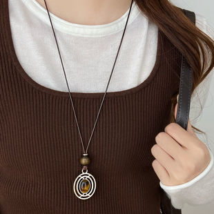 秋冬美拉德皮绳百搭毛衣链项链女2025新款爆款气质高级感饰品首饰