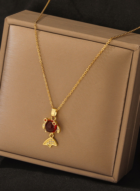 极速钛钢锦鲤项链k女轻奢小众2021年新款潮不掉色锁骨链秋冬喜庆