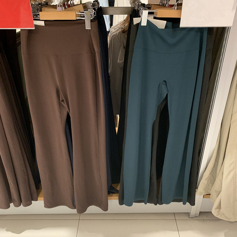 日单女装2025秋冬新款高弹力喇叭紧身裤打底运动防晒瑜伽裤480809
