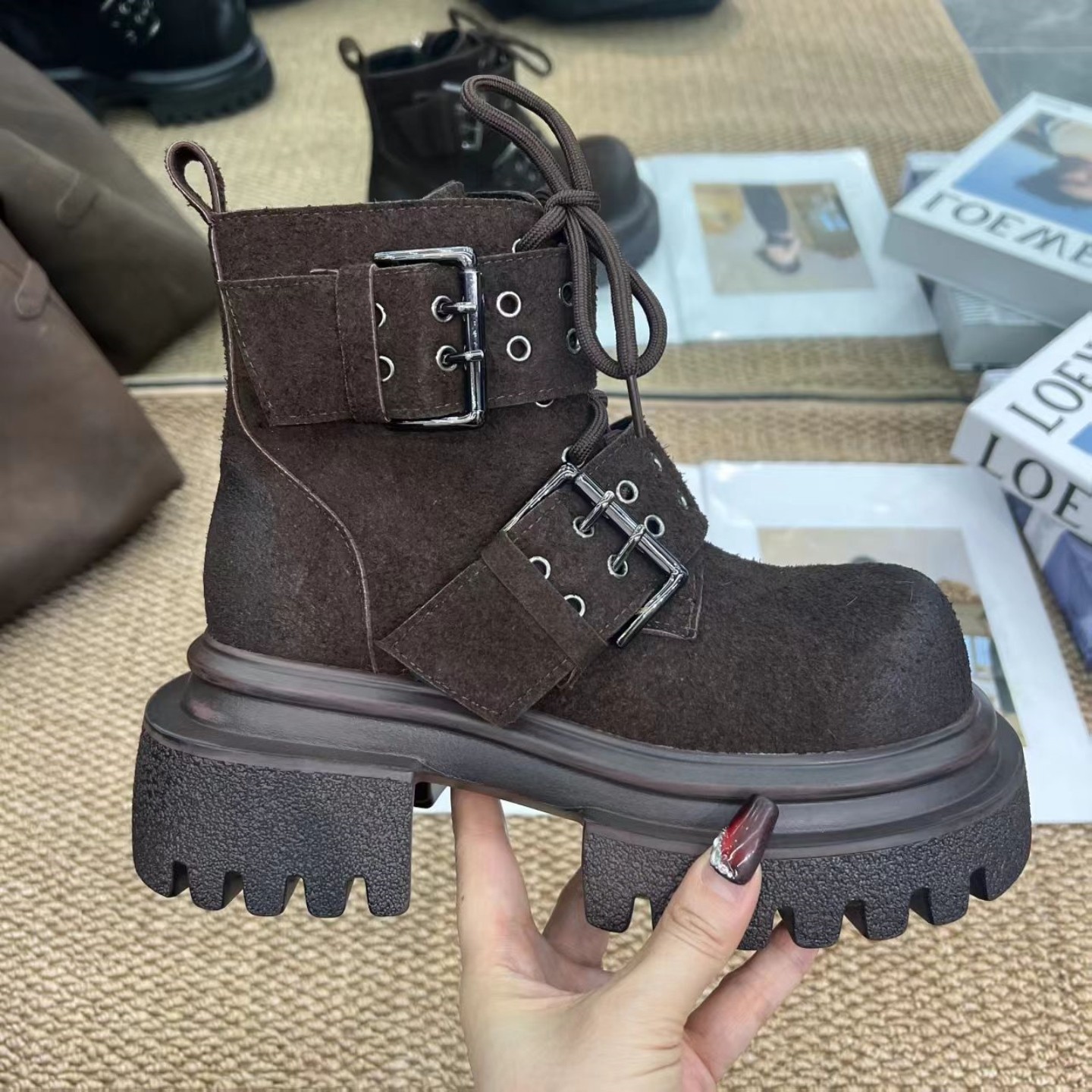 2025秋冬新款复古擦色做旧短筒马丁靴女松糕厚底系带时尚西部靴子,女鞋,马丁靴,淘宝优惠券,粉丝福利购,淘宝优惠卷