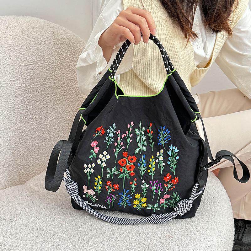 日系小众ball chain时尚环保布袋刺绣尼龙购物包通勤单肩斜挎包,箱包皮具/热销女包/男包,托特包,淘宝优惠券,粉丝福利购,淘宝优惠卷