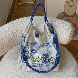 小众茶杯猫自制女包ball chain休闲刺绣购物袋大容量单肩斜挎包