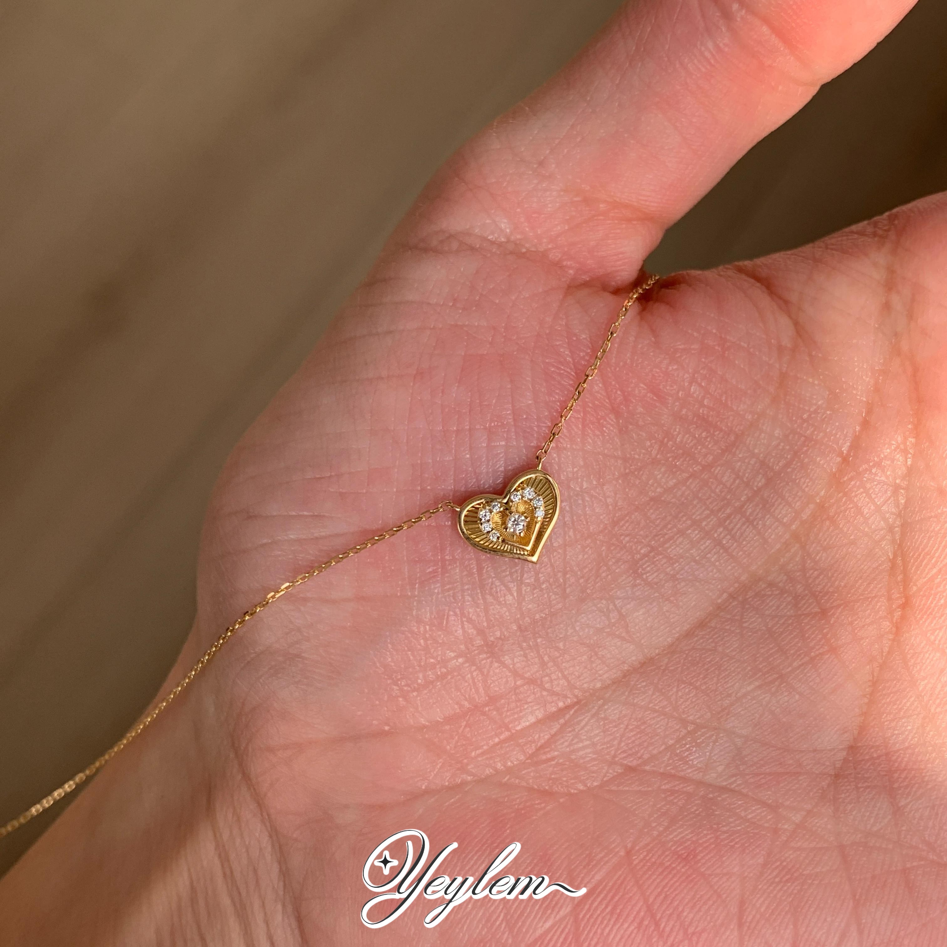 yeylem|日系镭射莫桑钻闪耀爱心925银项链女士礼物 - 实物图