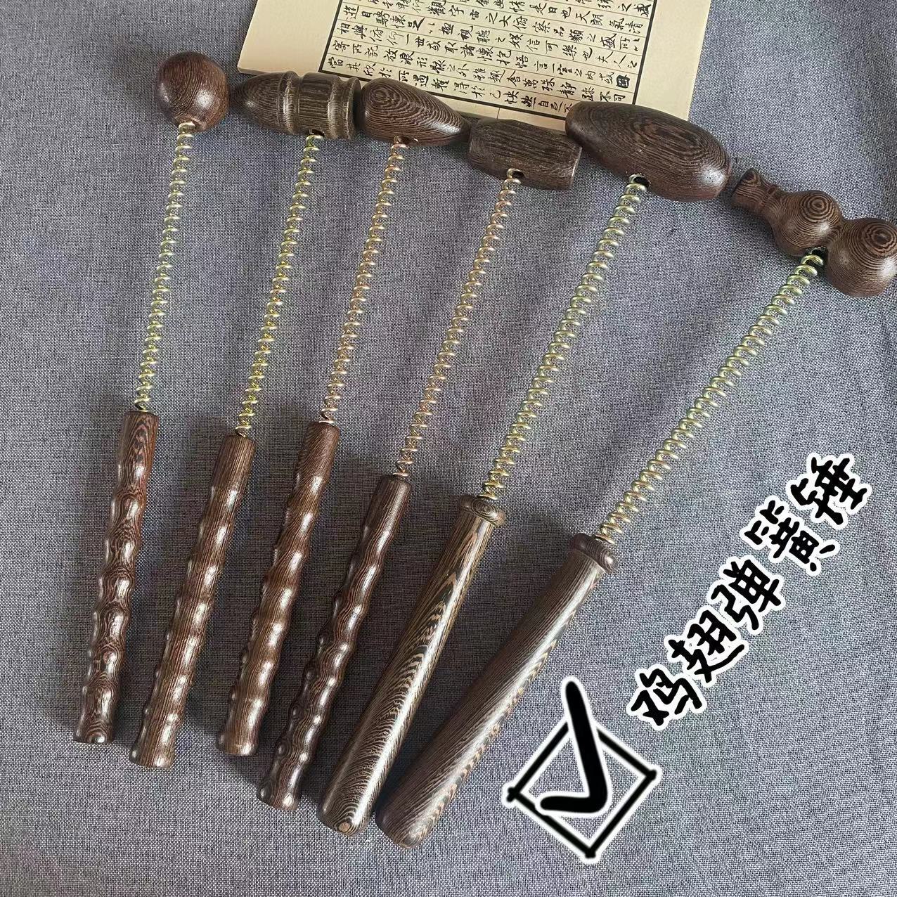 鸡翅木质弹簧按摩捶保健锤经络锤实木敲背锤敲打锤健身木锤子
