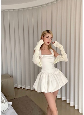 夏安若辣妹白色吊带连衣裙女夏季气质性感收腰显瘦公主蓬蓬裙