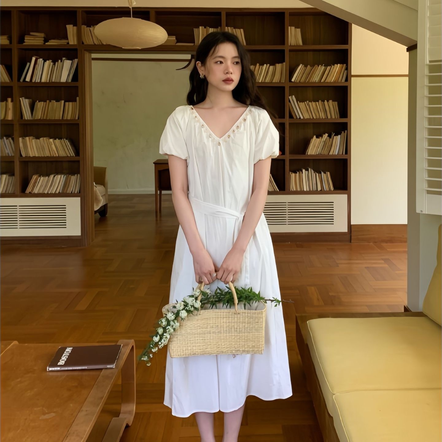 夏安若诠释美 NEWOPEN 25夏法式温柔茶歇贝壳流苏绑带v领连衣裙女