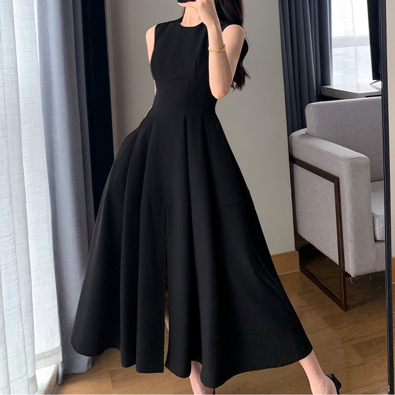 夏安若高端法式黑色连衣裙女2025年夏季新款无袖气质显瘦通勤赫本