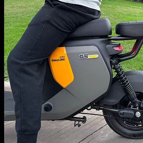 适用九号f90坐垫电动车后