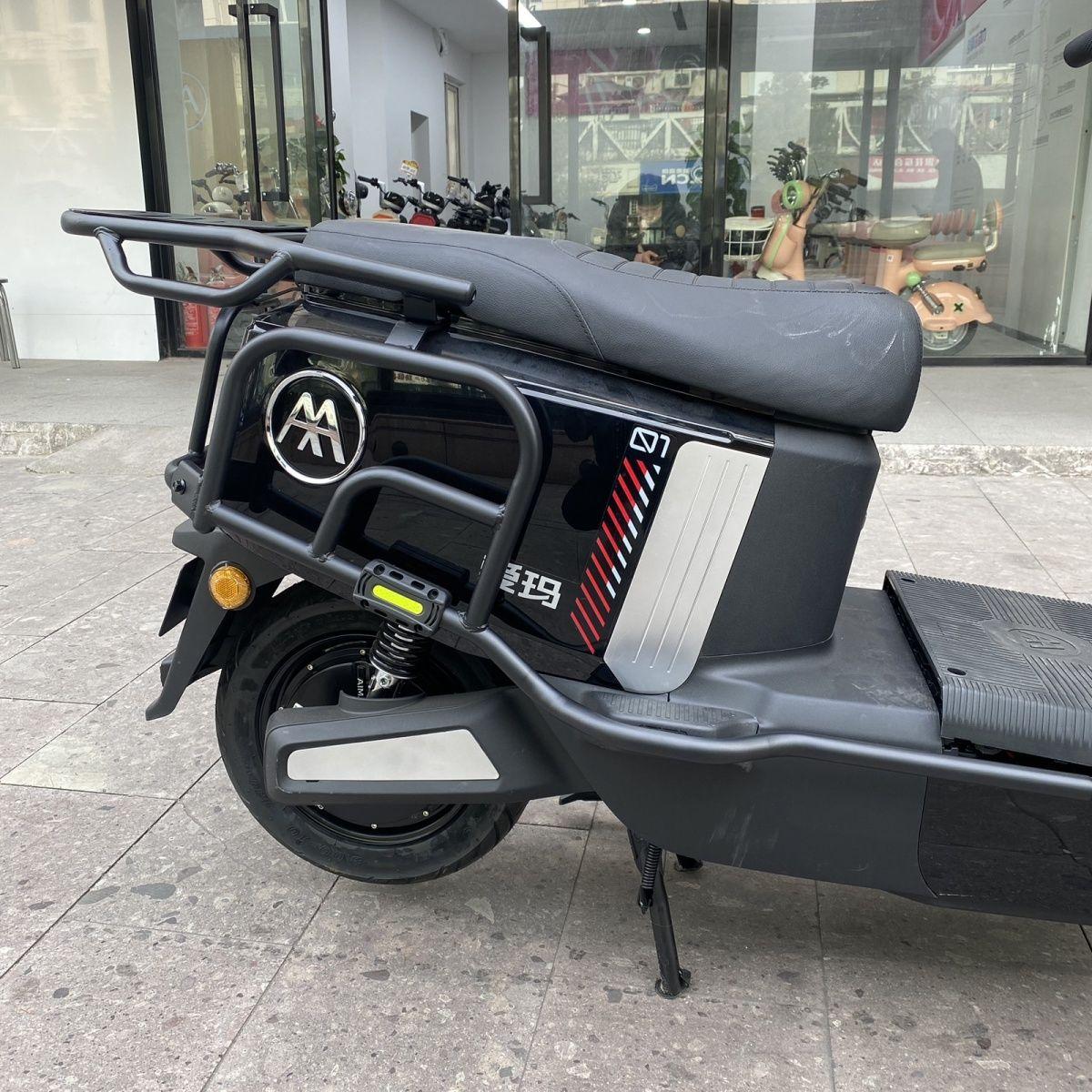 适用爱玛启航ab61护杠电