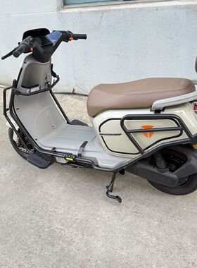 适用适用雅迪M33H/M一体护杠尾架电动车保险杠外卖防撞架后加厚货