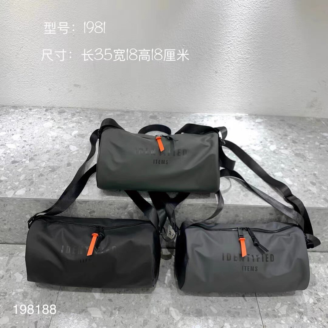 潮流斜挎包大容量ins健身包潮流