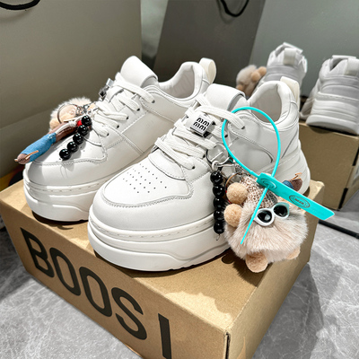 张予曦同款怪诞精灵厚底小白鞋女款2025冬季新款真皮爆款增高板鞋