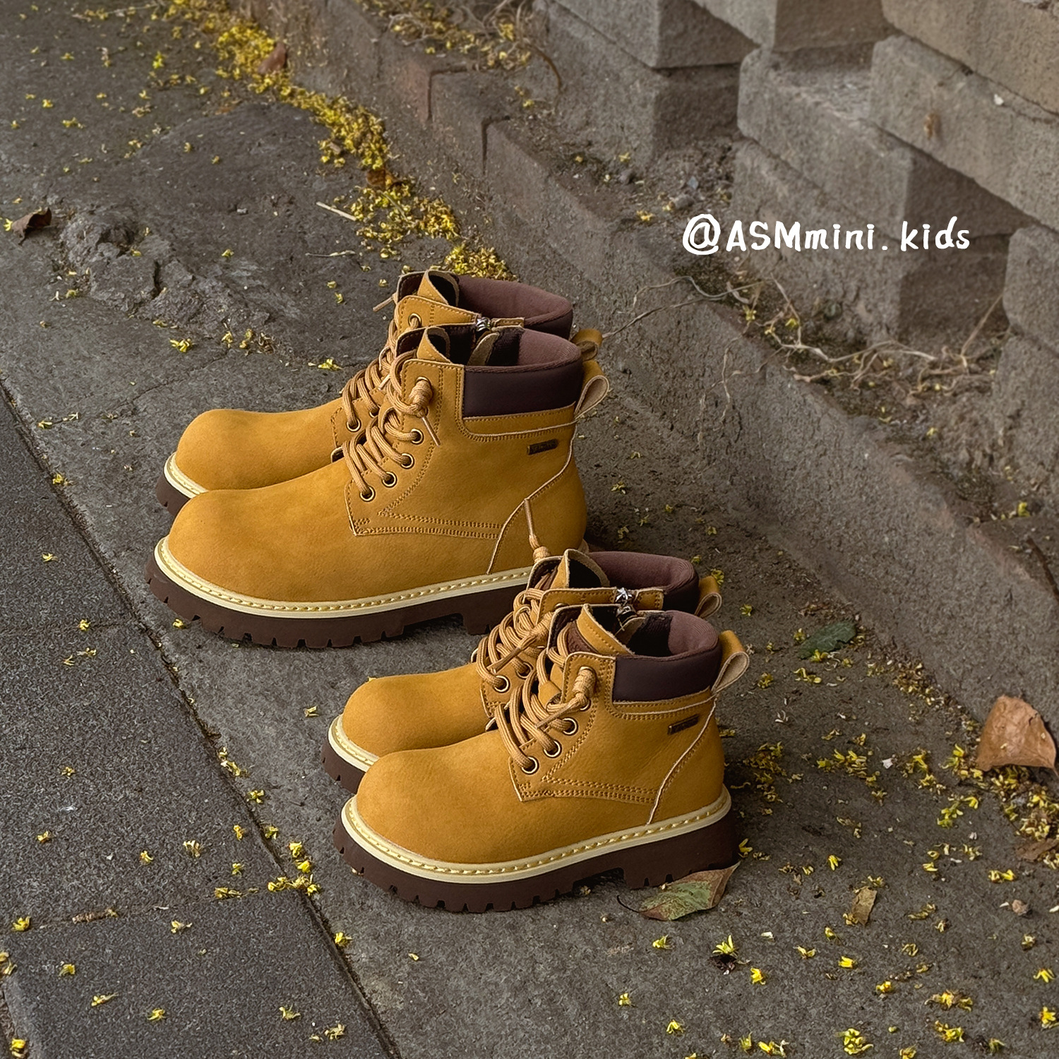小红书--爆款儿童秋冬真皮小黄靴