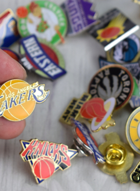 定制NBA篮球小礼品logo徽章胸针 湖人勇士火箭凯尔特太阳胸章礼物