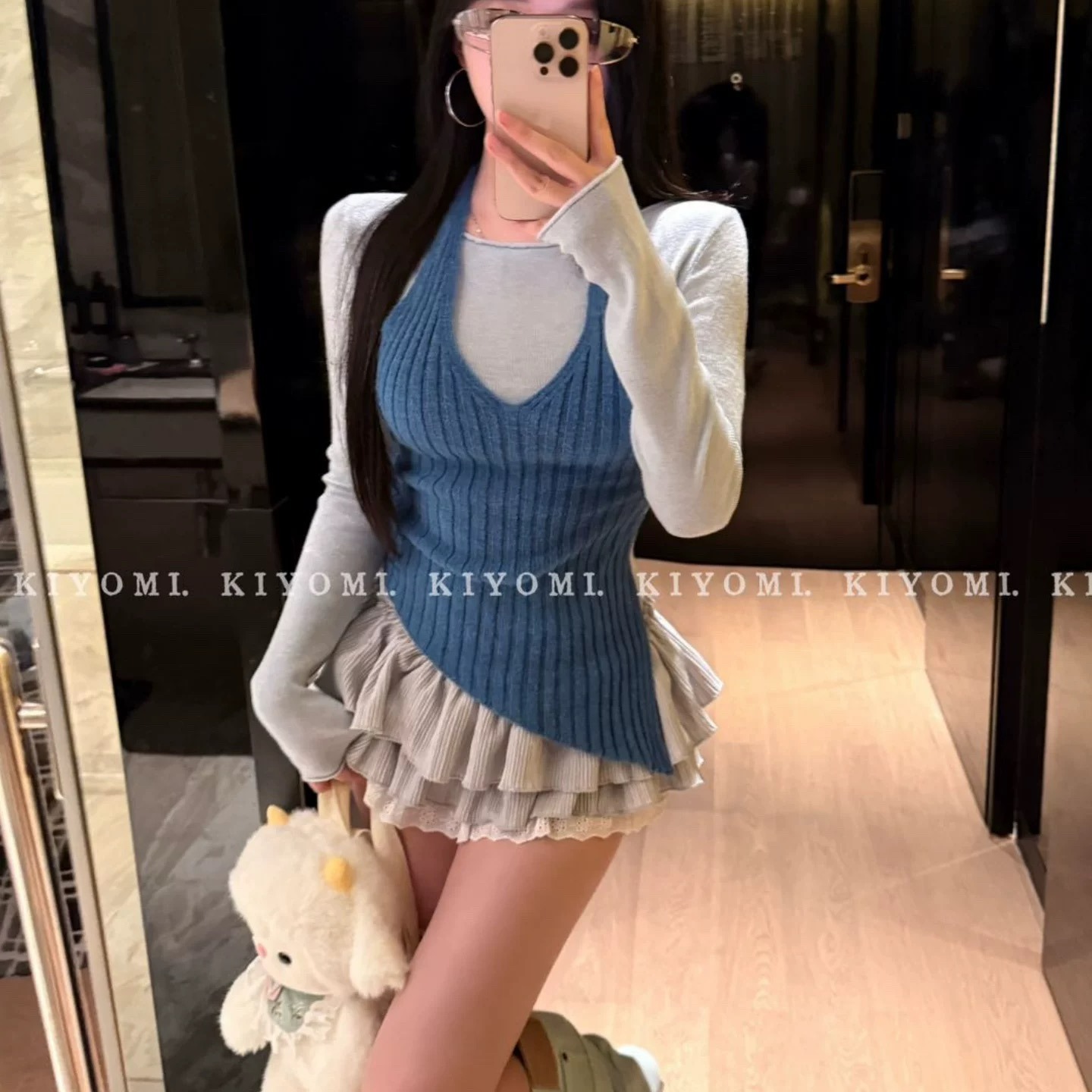 挂脖背心拼接假两件短款针织衫