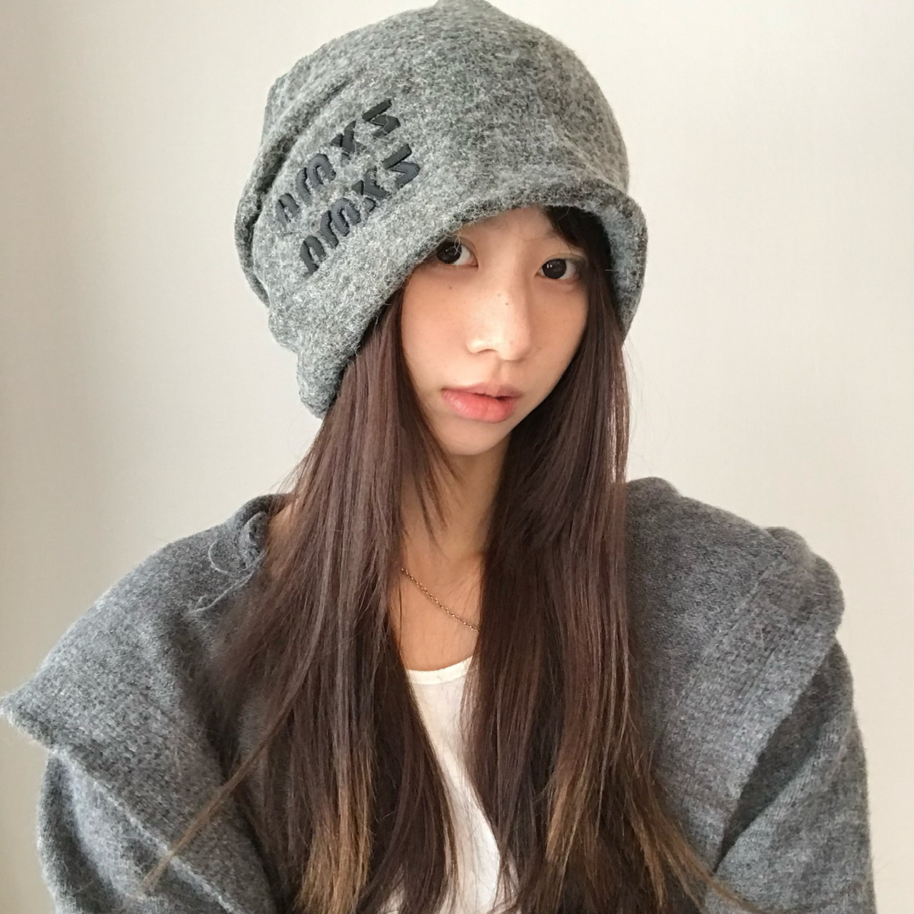 炒鸡好看的一顶慵懒灰色冷帽