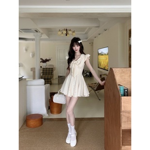 蝴蝶结碎花连衣裙 越韩小鱼 南法少女淡黄版 法式 甜美少女风小飞袖